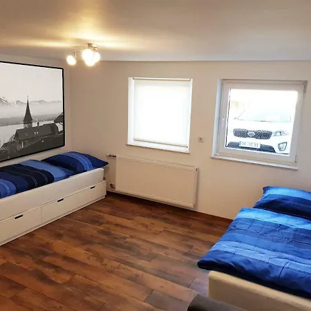 Pensión Monteurzimmer Obersulm