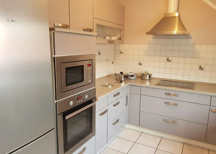 Monteurzimmer بيت ضيافة *